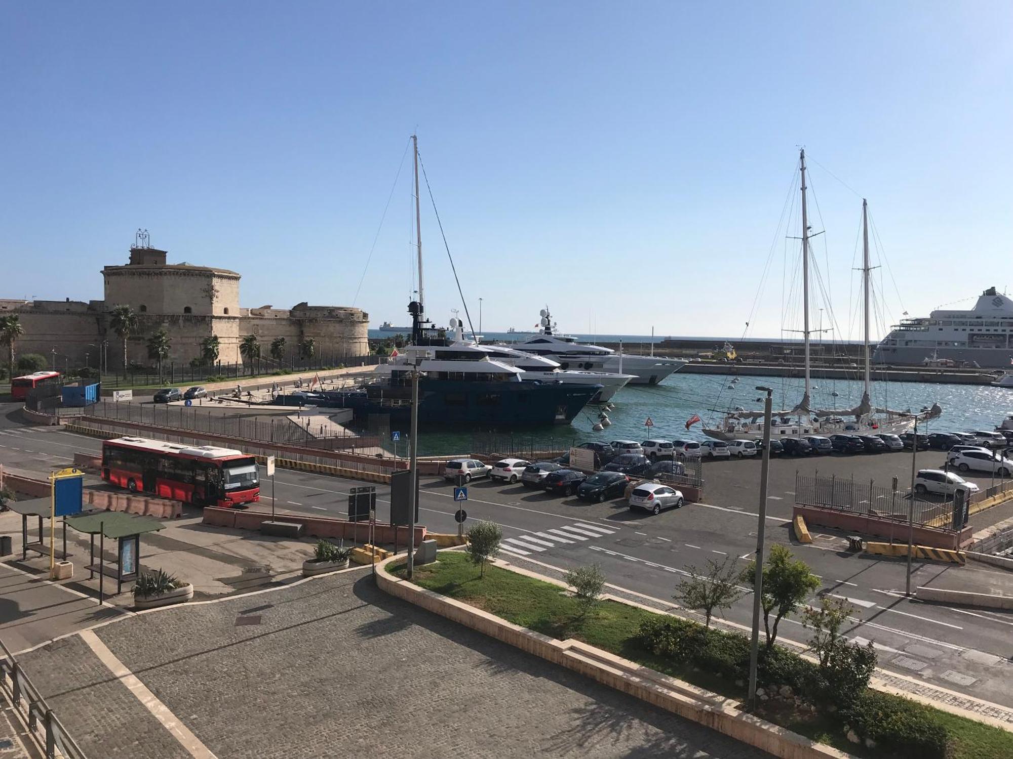 Sweet Dreams Hotel Civitavecchia Exterior foto